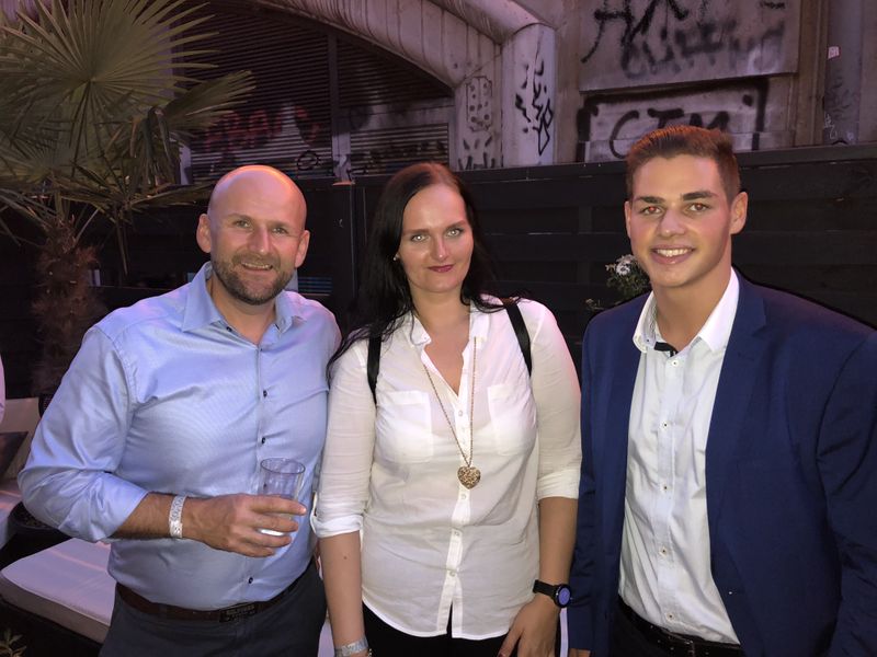 Tom Kompes, Littlebit, mit Deivyda Legeckaite und Alexander Schindler, Saturn. (Bild: IT-BUSINESS)