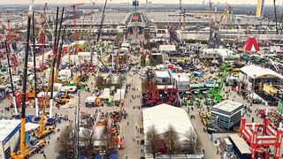 An den sieben Messetagen der Bauma bevölkerten mehr als 600 000 Besucher das Messegelände in München-Riem. (Bild: Messe München)