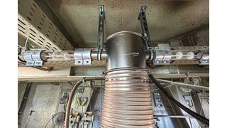 Der Transport von synthetischen Fasern ist eine große Herausforderung. Seilförderer kommen auch mit sich verhakelnden Fasern zurecht. (Bild: Béton Stone Consulting.)
