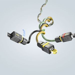 Das modulare PushPull V4 Gehäuse nimmt Steckgesichter für alle Lebensadern der I4.0 auf – Data, Signal und Power.