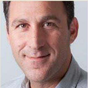 Barak Regev, Head of EMEA Cloud Platform, Google; sein Thema lautet: "Building infrastructure for the cloud: Laying the rails while the train is moving"(Bild:  Deutsche Messe AG)