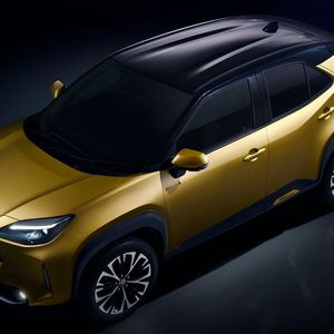 Der Yaris Cross ist optisch eine Mischung aus RAV4 und Yaris.(Bild:  Toyota)