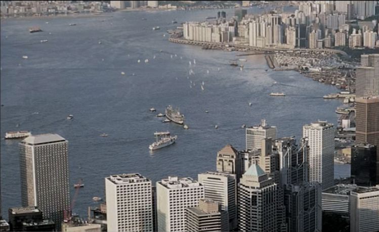 1988: Hong Kong – Conrad baut seine internationalen Geschäftskontakte aus und gründet ein Einkaufsbüro in Honk Kong. (Bild: Conrad)