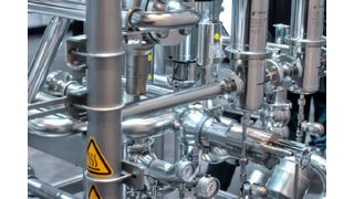 Die Produktion von Nahrungsmittelmaschinen und Verpackungsmaschinen sank 2020 erstmalig nach der Finanzkrise. (Bild: Koelnmesse)