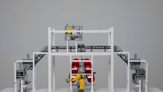 Ein Miniaturmodell des Demonstrators zeigt, wie die  Batteriezellenproduktion um 150 Prozent gesteigert werden kann.  (TU Berlin/Arne Glodde)