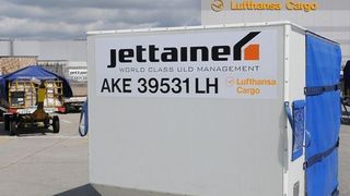 Ab Herbst wird die Containerflotte bei Lufthansa und Lufthansa Cargo zum Teil durch neue Container aus leichten Verbundwerkstoffen ersetzt. Bild: DLH (Archiv: Vogel Business Media)