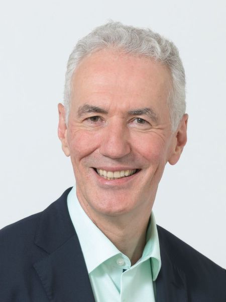 Lonzas Chief Executive Officer Richard Ridinger übergibt nach siebenjähriger Tätigkeit sein Amt als CEO am 1. März 2019 seinem Nachfolger. Ridinger beabsichtigt, künftig in nicht-exekutiven Funktionen in verschiedenen Unternehmen tätig zu werden.Unsere Bildergalerie „In aller Kürze: Personalmeldungen aus der Prozessindustrie“ zeigt Ihnen kompakt die personellen Veränderungen in den Chefetagen der deutschen Prozess- und Chemieindustrie. Den jeweiligen passenden Beitrag finden Sie hier. (Bild: Lonza)