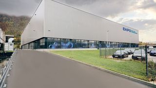 Die EKPO Fuel Cell Technologies mit Sitz in Dettingen/Erms entwickelt und feritigt Brennstoffzellenstacks und -komponenten für die Mobilität. (Bild: EKPO/Hutzenlaub)