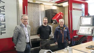 De g. à d. : Jean-Philippe Laville, responsable des ventes pour la Suisse romande chez Newemag de Tolus Group, Simon Fleury, chef d’atelier et Pascal Domont, directeur de Domont Mécanique SA. (Source : MSM)