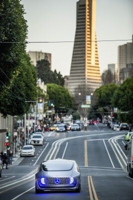 Mercedes-Benz F 015 Luxury in Motion in San Francisco. Die Vision: Mehr Lebensqualität für alle Stadtbewohner (Mercedes-Benz)