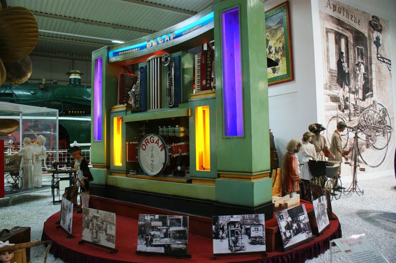 Hingegen scheint dieses mechanische Orchester ganz und gar nichts mit Datentechnik zu tun zu haben. Allerdings, ... (Archiv: Vogel Business Media)