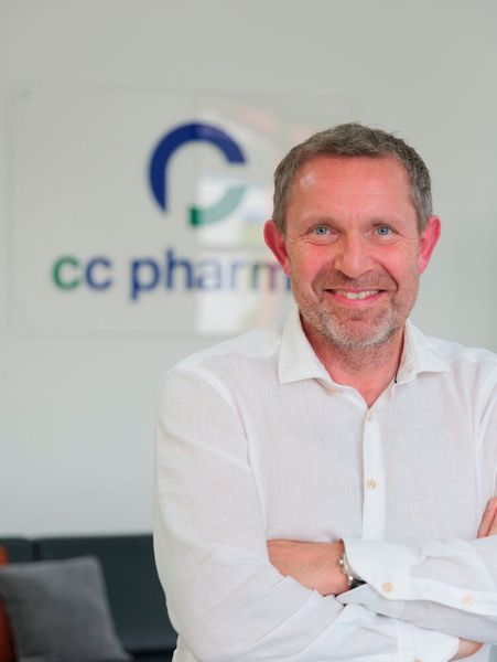 Mathias Bossen, bislang Head of Purchasing and Productmanagement bei CC Pharma, gehört ab sofort der Geschäftsleitung von CC Pharma um Denise Faltischek und Helder Guerreiro an. (Bild: CC Pharma)