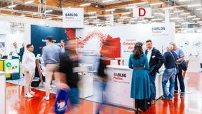 Der Barlog-Messestand auf der letztjährigen Kuteno 2025: Dieses Jahr stehen hier neue PEKK-Compounds sowie PFAS-freie Gleitlagerwerkstoffe im Mittelpunkt. (Bild: Barlog)