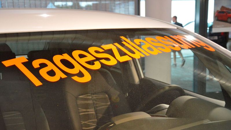 Im März über dem Vorjahresniveau: Der Eigenzulassungsanteil über alle Fabrikate hinweg.(Bild:  Achter/»kfz-betrieb«)