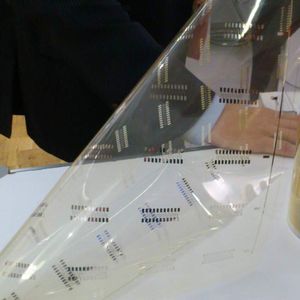Gedruckte Speichermodule gab es am Stand von Thinfilm zu sehen.