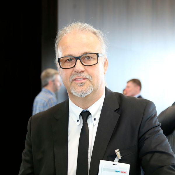 «There are companies in Switzerland that invest in economically difficult situations. These are often SMEs with dedicated employees and managers .»
Carl - Henrik Sjölund, director of Seco Tools AG ( Switzerland ) (Matthias Böhm)