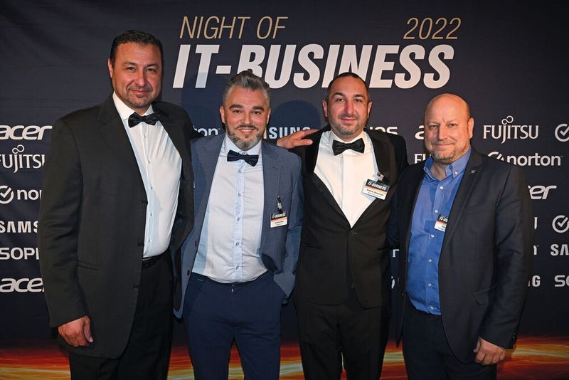 Was haben diese Jungs gemeinsam? Alle sind Ex-Ingram Mitarbeiter: (v. l.) Robert Betraoui (UAG), Andreas Rosa (Startech.com), Andreas Demarcsek (ENO) und Frank Gerich (Seagate) (Bild: Hannes Magerstädt)