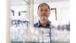 Prof. Bernhard Wolf: „Die Historie unserer Patente zeigt, mit den von uns entwickelten Sensoren und Implantaten waren wir unserer Zeit voraus.“ Bereits heute gibt es für die meisten Anwendungsfälle Sensoren. (Bild: TU München Arbeitsgruppe HNLME Abt. Prof. Wolf, Foto: Kurt Bauer 01712202121)