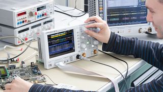 Tastkopf: Bei den langsamen seriellen Bussen reicht ein passiver Tastkopf (Archiv: Vogel Business Media)