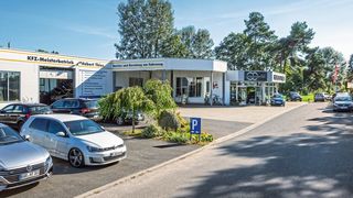 Das freie Autohaus Hubert Thies handelt mit EU-Neuwagen und Gebrauchtwagen und ist Partner des Werkstattkonzepts Meisterhaft. (Bild: Hubert Thies)
