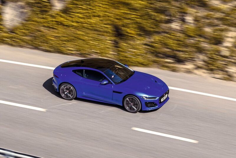Die Preise starten bei 64.200 Euro und gehen bis 132.100 Euro für die R-Version in der Cabrioausführung. (Jaguar)