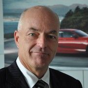 Interessierte Kunden können ihr Elektrofahrzeug entweder leasen, kaufen oder finanzieren, sagte Vertriebschef Karsten Engel.(Foto:  Richter)