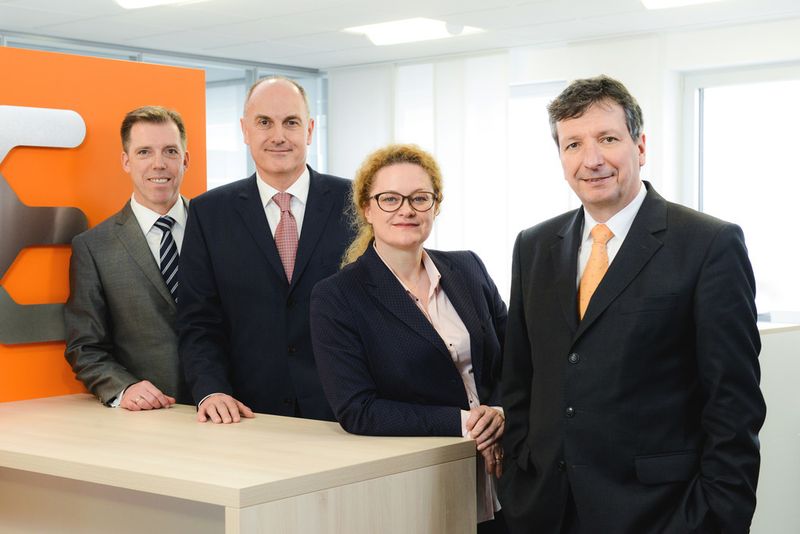Gesamtvorstand der Weidmüller Gruppe (v.l.n.r.): Finanzvorstand Harald Vogelsang, Vertriebsvorstand Volpert Briel, Vorstand Operations Elke Eckstein und Vorstandsvorsitzender Dr. Peter Köhler. (Bild: Weidmüller)