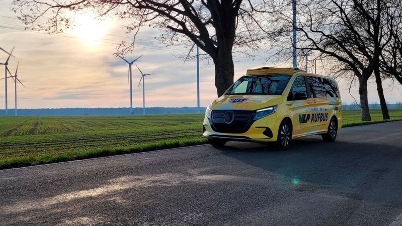 Ab 2026 sollen erste Fahrgäste den autonom fahrenden Rufbus im Landkreis Ludwigslust-Parchim nutzen können.(Bild:  VLP)