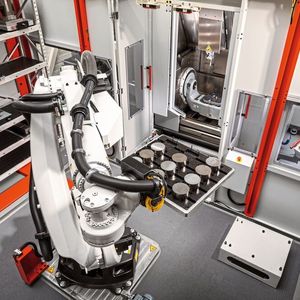 Variable Speicheroptionen – das Robotersystem RS2 kann je nach Anwendungsfall mit unterschiedlichsten Speichermodulen ausgestattet werden. Unter anderem mit Einfachmatrizen, einem Palettenspeicher oder auch mit einem Kanban-System.