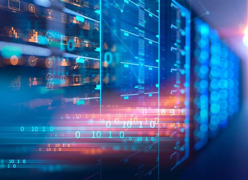 Software und Hardware werden vernetzt – herstellende Unternehmen müssen dazu dringend digitale Kompetenzen aufbauen.  (iStock)