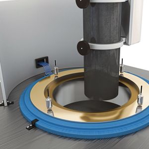 Für einen homogenen und gleichmässigen Zuschnitt der Silizium-Scheiben überwachen Wirbelstromsensoren der Reihe eddyNCDT das Sägeblatt von Innenlochsägen bzw. die zugehörige Halterung. (Bild:  Micro-Epsilon)