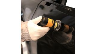 Der Mirka Aros benötigt keinen Schlauch, der den Anwender behindert würde.  (Mirka)