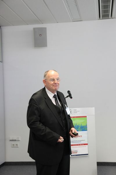 ...Hans-Jürgen Kastner von Umwelt-Technik-Marketing über... (Stephan/Schäffner/PROCESS)