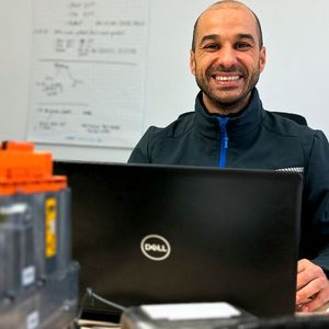 Faissal, Experte Hardware-Entwicklung elektrischer Antriebsstränge für Elektrofahrzeuge(Bild:  Capgemini Engineering)