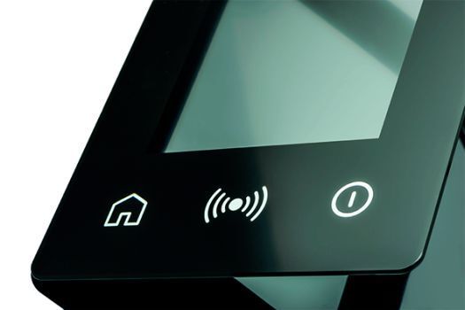 PCAP-Display-Veredelung: Projected CapacitiveTouch (PCAP) erschließt neue Einsatzmöglichkeiten. (Bild: Dietmar Bachmann, bildwerkstatt.ch/HY-LINE)