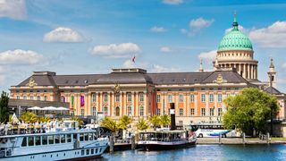 In Brandenburg sollen Verwaltungsprozesse beschleunigt werden.  (©spuno – stock.adobe.com)