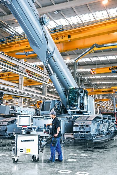 Schraubstellenbezogene Prüfung am Liebherr LTR 1220. (Bild: Kistler/Liebherr)