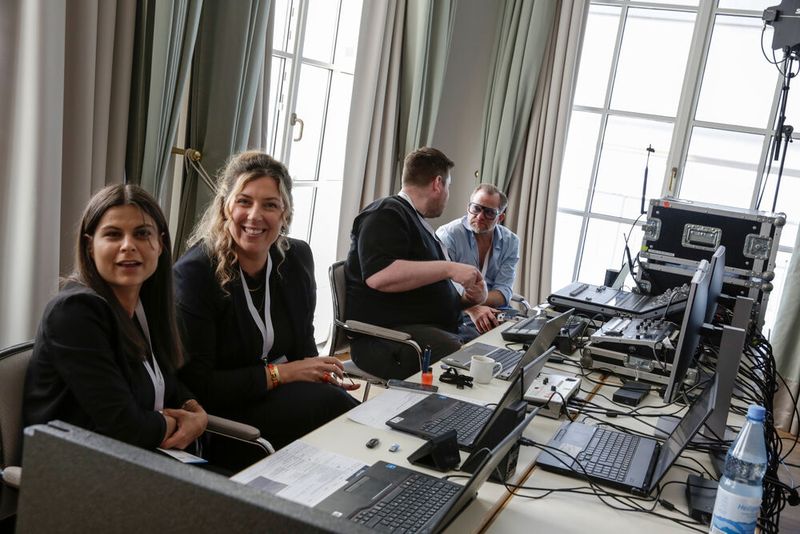 Das Team der Vogel IT-Akademie zieht im Hintergrund die Strippen. (Bild: Vogel IT-Medien)