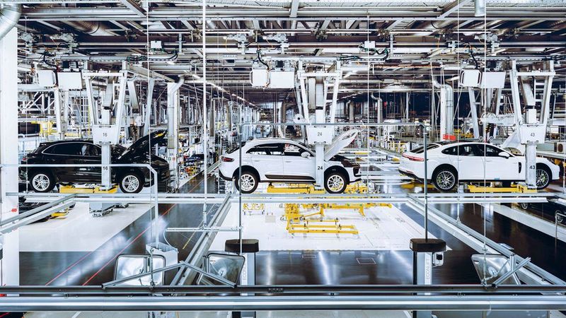 Im Heimatmarkt Deutschland ging es für Porsche mit den Verkaufszahlen um drei Prozent nach oben. (Bild:  Porsche)