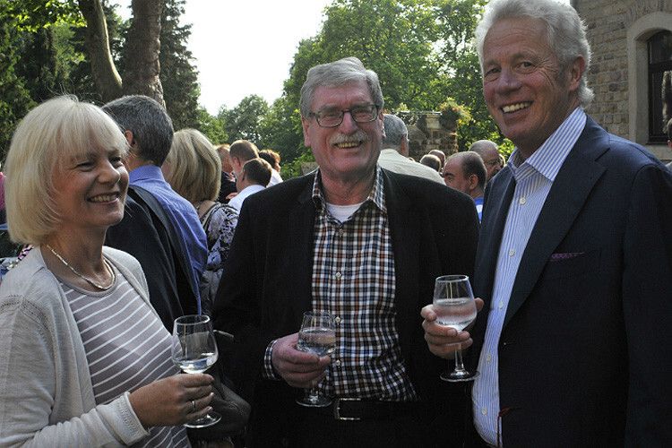 Gut gelaunt: (v.li.) Antje Woltermann (ZDK-Geschäftsführerin), Fritz Kuckartz (Vorsitzender ZDK-Ausschuss Wirtschaft) und ZDK-Vizepräsident Ulrich Fromme. (Foto: Zietz)