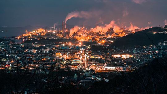 Hohe Energiepreise belasten energieintensive Branchen in Deutschland: Chemie, Papier, Glas und Metallerzeugung haben ihre Produktion deutlich zurückgefahren.(Bild:  frei lizenziert /  Pixabay)