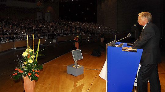 ZDK-Vizepräsident Ulrich Fromme begrüßte die Teilnehmer. (Archiv: Vogel Business Media)