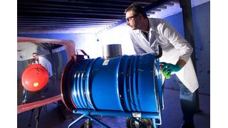 Der "Fass-Test" liefert Kenndaten für die Beurteilung des Gefährdungspotenzials eines Aerosols.  (Bild: Bayer Technology Services)