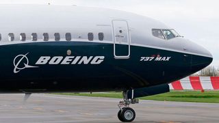 Bugbereich einer Boeing-737-Max9. So eine Maschine hat im Januar ein größeres Rumpfteil im Flug verloren. Die Beinahekatastrophe führe nun dazu, dass der Boeing-Chef Dave Calhoun sein Amt abgibt. An wen, das weiß noch keiner, sagt die dpa. (Bild: Boeing)