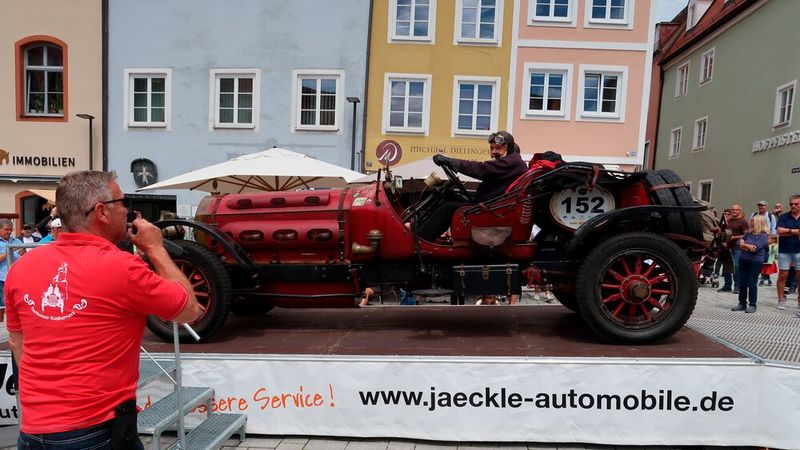 Das gewaltige Locomobile Speed Car M48 stammt aus den USA des Jahres 1916. (Bild: Diehl)
