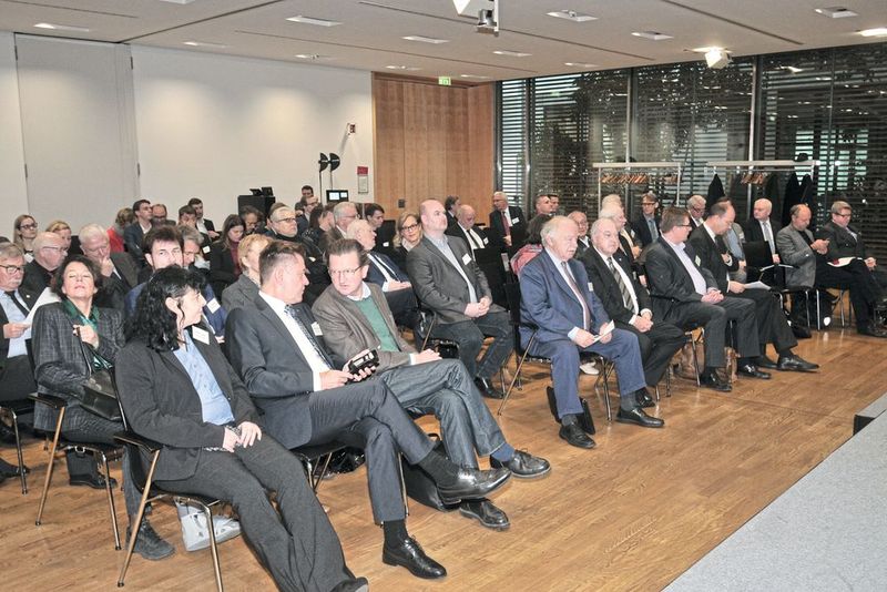 Volle Reihen beim 11. Berliner Automobildialog. (Bild: Zietz/»kfz-betrieb«)