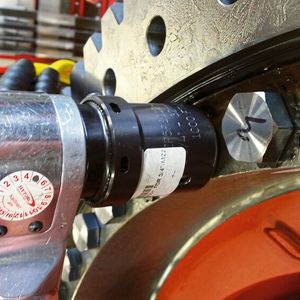 Blick auf eine optimal ausgelastete Schraubverbindung in Kombination mit dem richtigen Schraubverfahren. Das bringt konstruktiv gesehen viele Vorteile.(Bild:  Hytorc)