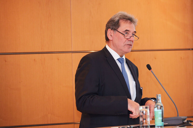 Klaus Müller ist Geschäftsführer der Kranbau Köthen GmbH sowie Vorsitzender des VDMA Ost. Er übte diese Funktion in den vergangenen Legislaturperiode aus und übernimmt diese auch bis zur satzungsgemäßen Wahl des Vorsitzenden. (VDMA Ost)