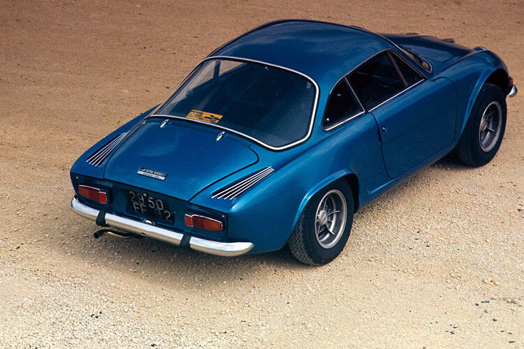 Nicht ganz so brachial aber auch unverkennbar: Das Heck des A110 von 1962. (Renault)
