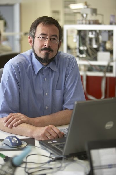 3 Diplom-Physiker Michael Weidner  ... hat als Entwickler bei GE Healthcare in Münster mit seinem Team den Fastlab Dispenser entwickelt (Archiv: Vogel Business Media)
